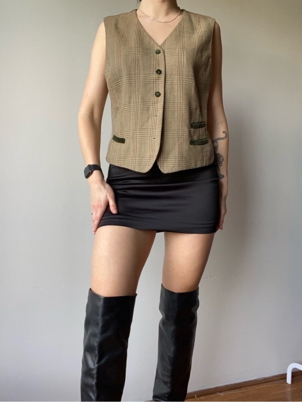Liz Claiborne wool vest plaid green and brown size M